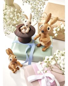 Lot de 6 Bounce Standing baby rabbit, figurine en bois par Chresten Sommer, Spring Copenhagen