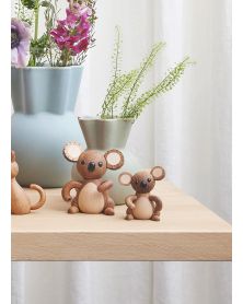 Lot de 6 Joey Baby koala, figurine en bois par Chresten Sommer, Spring Copenhagen