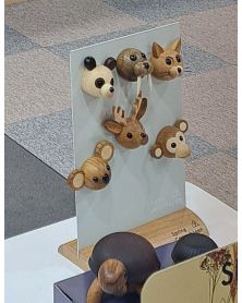 Présentoir magnétique pour figurines en bois aimants