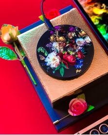 Vintage Flowers & Gold Wireless Charger by Marie Wolt